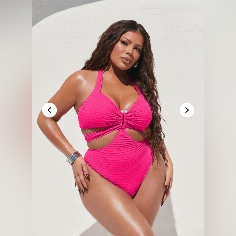 Fashion Nova Lost In Paradise Cutout One Piece Swimsuit - Picture 5 of 7
